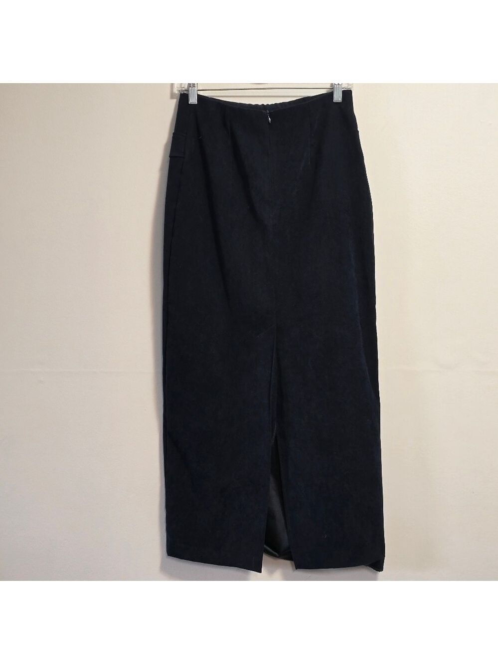 Vintage Streched Skirt with Brass Accent Color Dark Green Size 7/8 - Picture 4 of 6